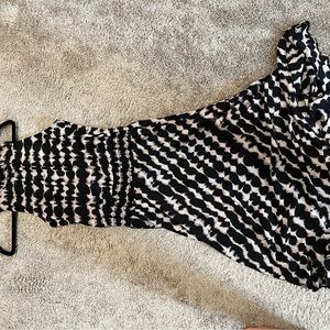 Evereve Allison joy dress medium NWT